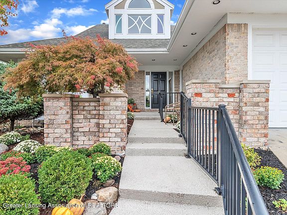 2nd image of 6235 W Golfridge Dr