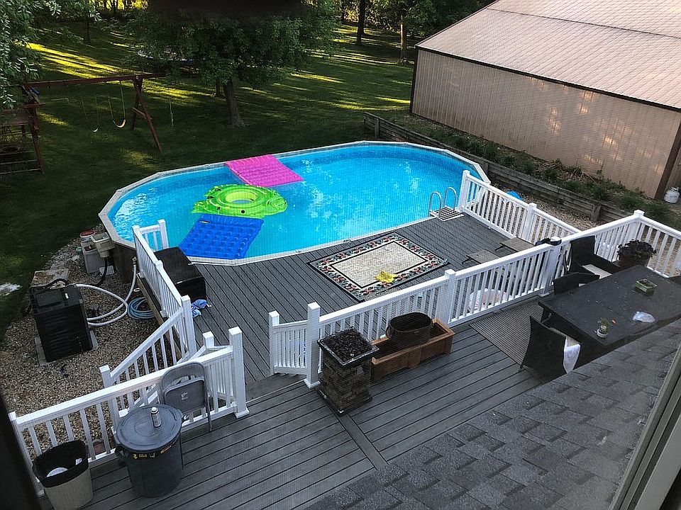 New back deck 2017 - pool