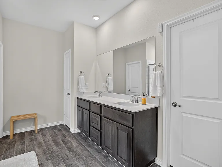3936 Sidney Ln — Photo 12