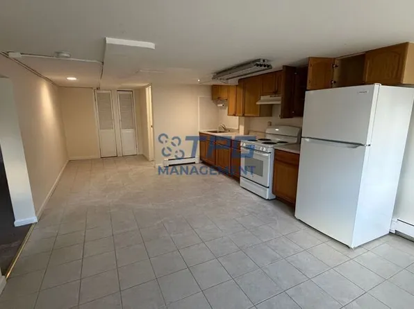 110 Buckelew Ave APT 7, Monroe Township, NJ 08831