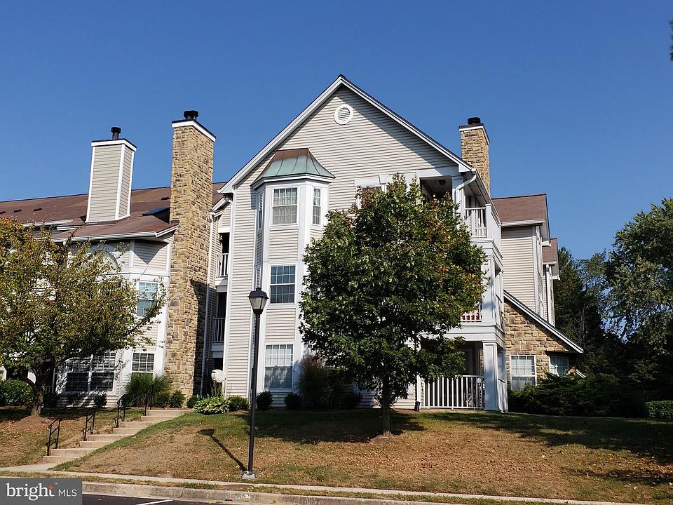 1st image of 5624 Willoughby Newton Dr Unit 23