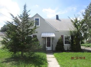 20 Hillcrest Ave, Edison, NJ 08817