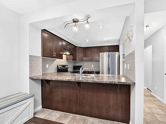 4th image of 3136 Windsong Blvd SW