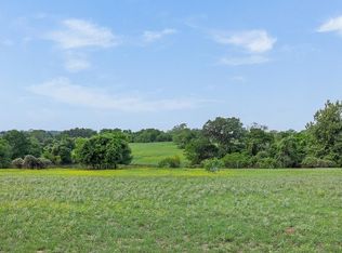 10889 Seydler Rd, La Grange, TX 78945