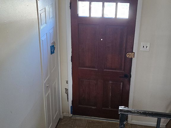 5th image of 21 Aldershot Dr