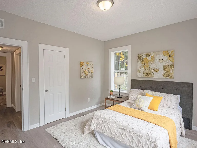 325 Alder St — Photo 44