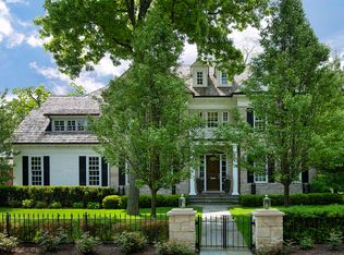 110 Lakewood Dr, Glencoe, IL 60022