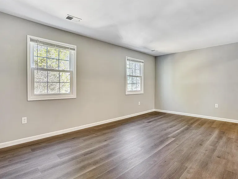 9202 Sprucewood Rd — Photo 10