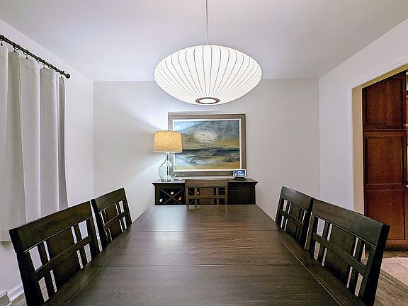 4th image of 905 Bonny Ln
