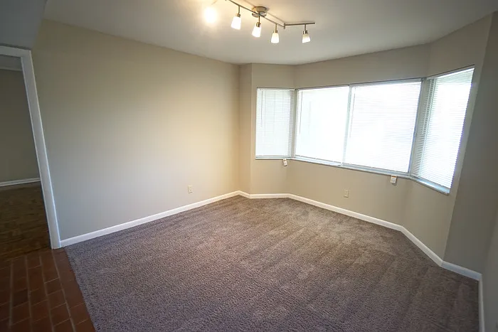 10411 Butia Pl — Photo 7