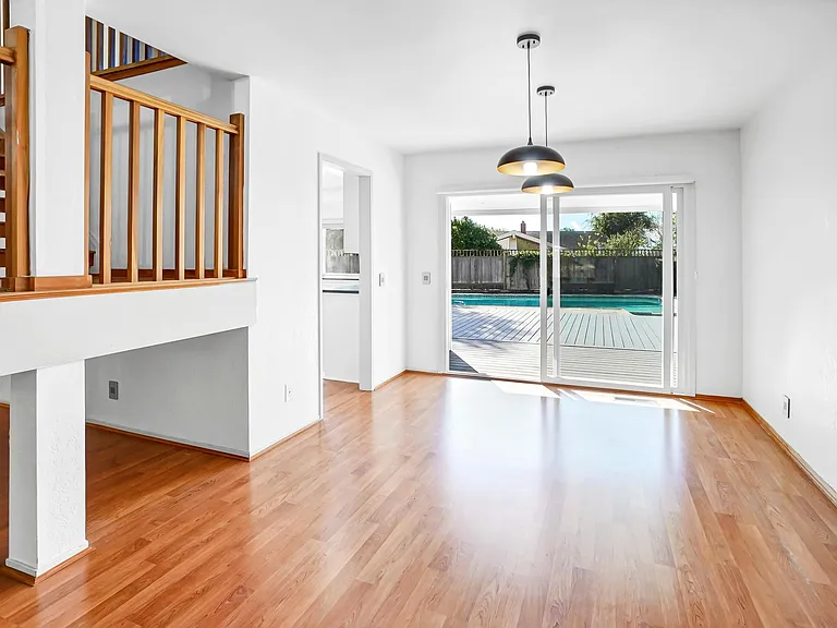 720 Toulouse Ct — Photo 8