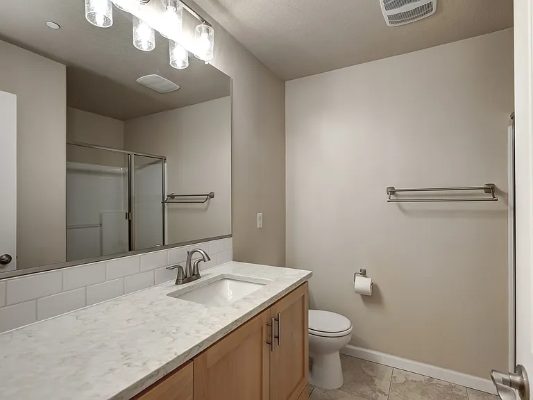 28510 SW Dundee Ln — Photo 10
