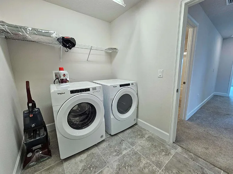 1109 Canfield Cir SE — Photo 17