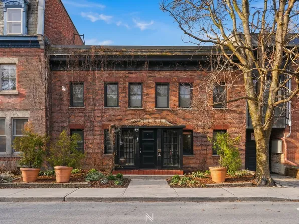 1852 Rue Plessis, Montreal, QC H2L 2Y2