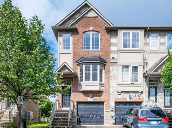 342 Mill St #20, Kitchener, ON N2M 0A4