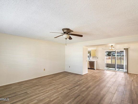 3rd image of 10028 W SANDSTONE Drive