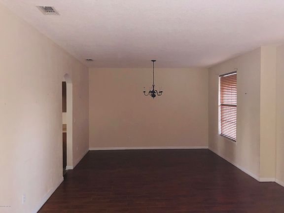 4th image of 3279 Horseshoe Trail Dr