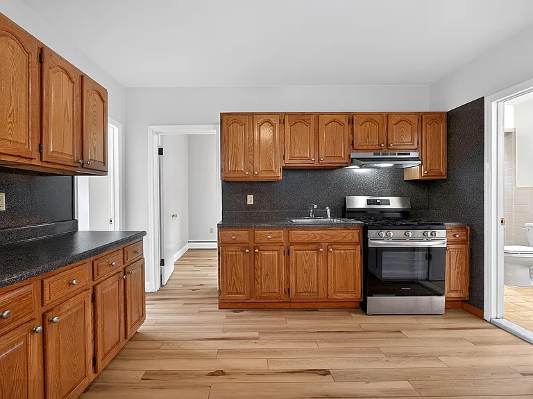 48 E 19th St #3 — Photo 6