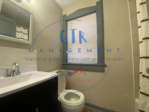 4th image of 118 N 30th St #11283157
