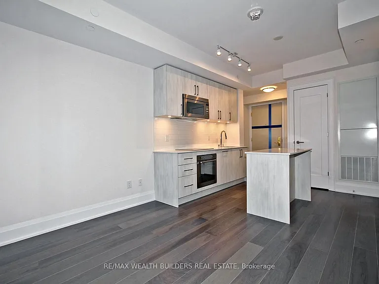 88 Cumberland St #905 — Photo 1