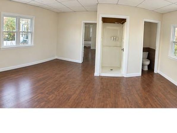 305 W 9th Ave