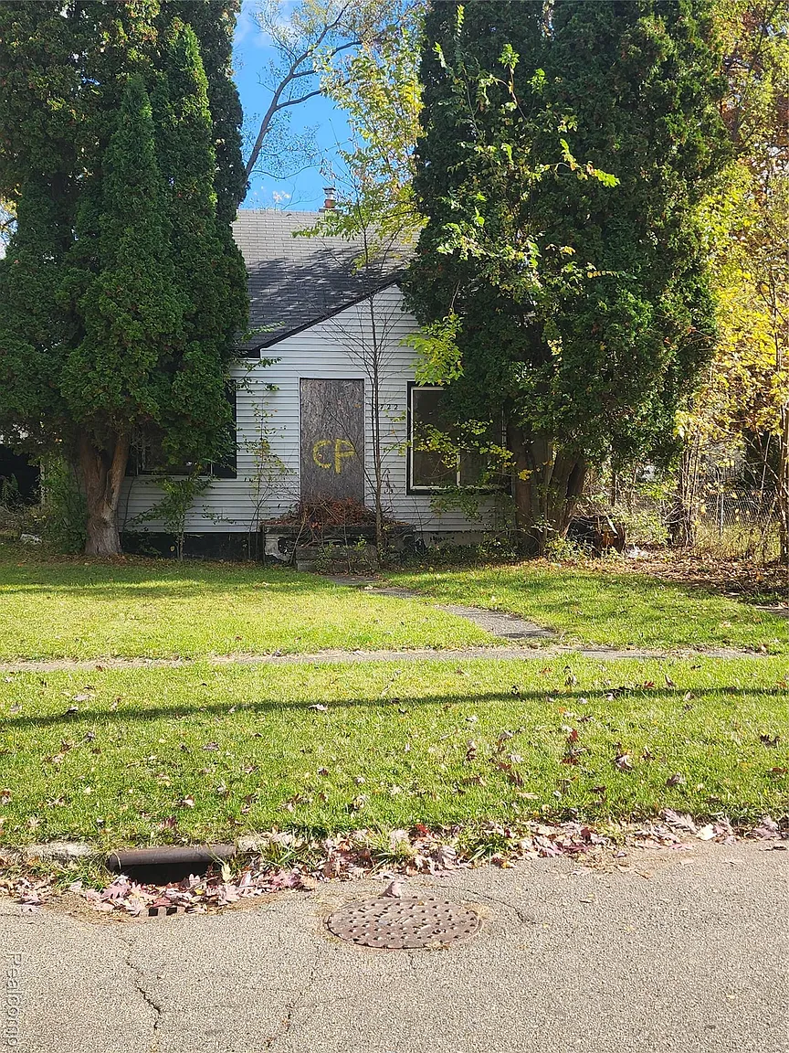 3722 Sterling St photo 1