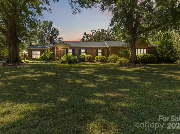 2880 Legion Rd, Smyrna, SC 29743