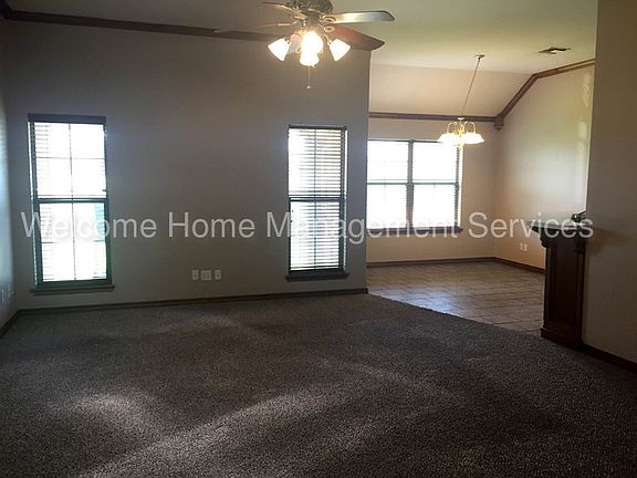 3rd image of 10720 NW 37th St