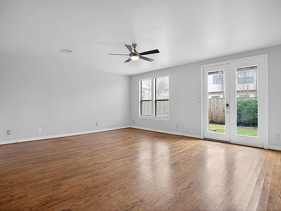 4th image of 5719 Darling St