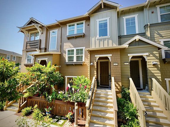 3rd image of 237 Blue Bonnet Ln #302