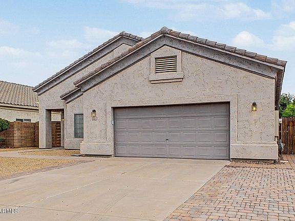 4th image of 741 E RANCH Road