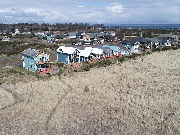 2nd image of 293 Marine View Dr SE
