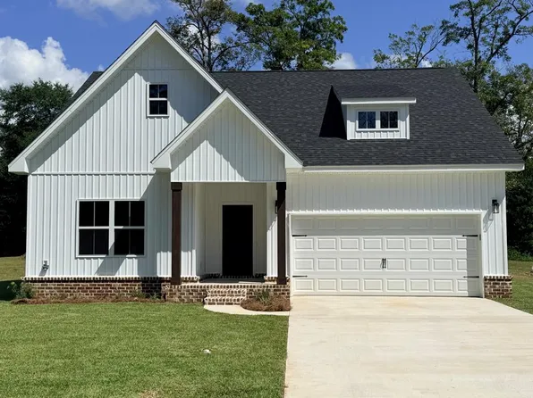 177 3rd St, Midland City, AL 36350