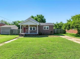 910 41st St, Newport News, VA 23607