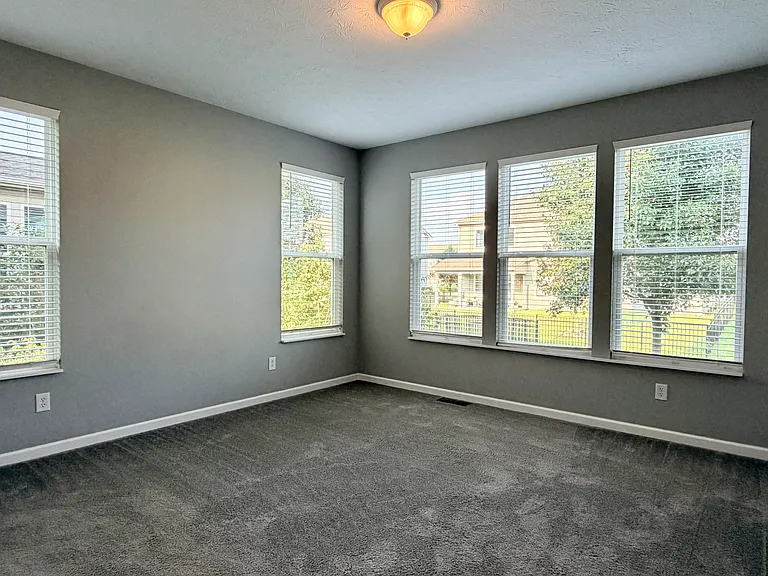 15660 Monson Dr — Photo 17
