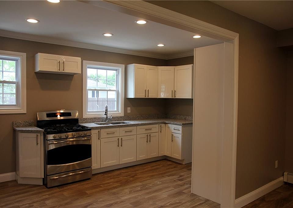 1st image of 26 Campbell Ave