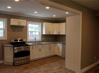 26 Campbell Ave, North Providence, RI 02904