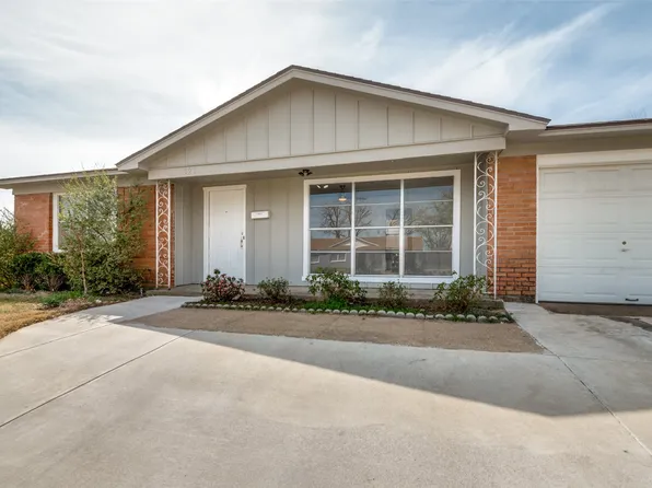 321 W Phillips Ct, Grand Prairie, TX 75051