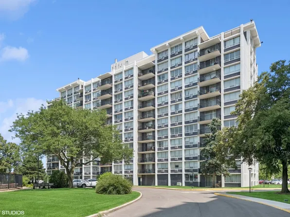 8801 W Golf Rd APT 5B, Niles, IL 60714