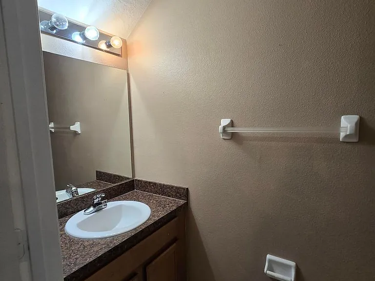 8533 Gablebend Way — Photo 19