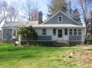 101 Fairview Rd, Wappingers Falls, NY 12590