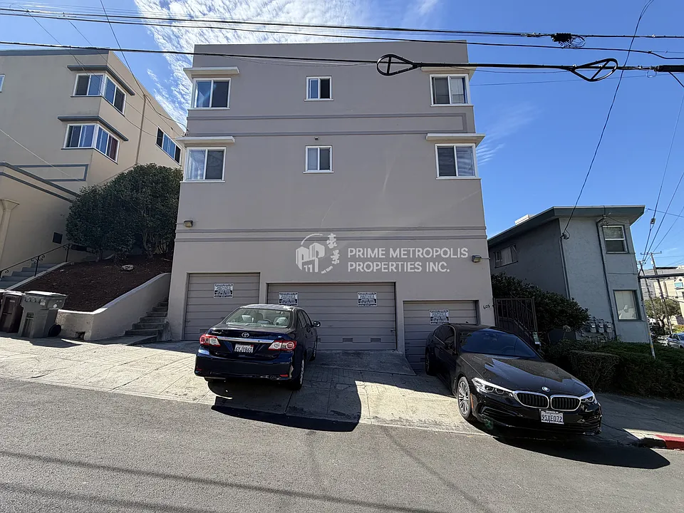 605 Hillsborough St #1