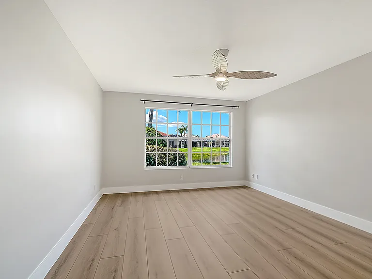 5533 Avellino Pl — Photo 17