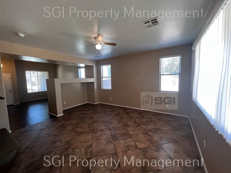 15101 N 173rd Dr — Photo 11