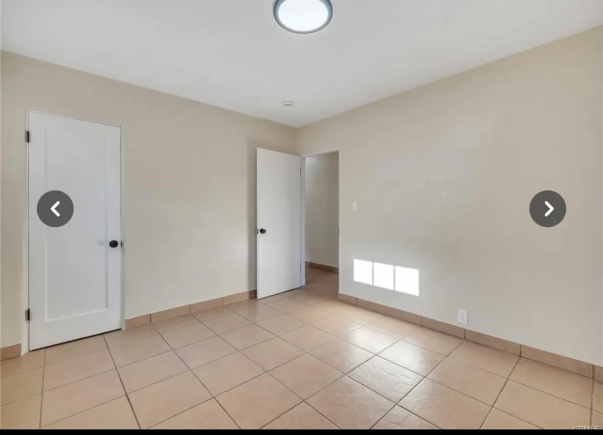 3 bed, $2,300 — Photo 2