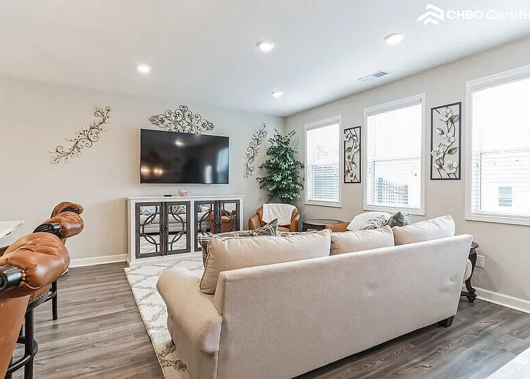 2952 Edgemont Ln SW — Photo 5