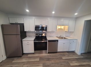 8 Azalea Ct, Acton, MA 01720