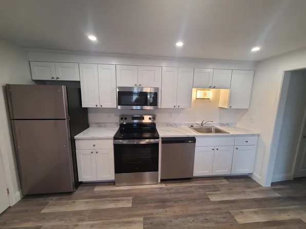 8 Azalea Ct, Acton, MA 01720