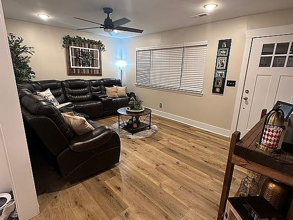 3rd image of 20 Stovall St