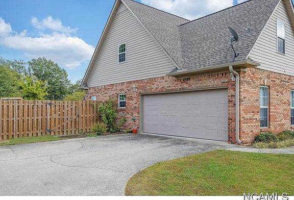 4th image of 1706 Churchill Cir SE